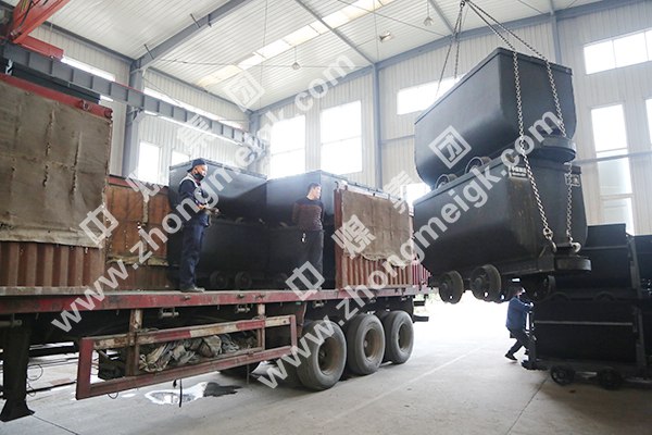中煤集團(tuán)一批固定式礦車(chē)發(fā)往山西忻州