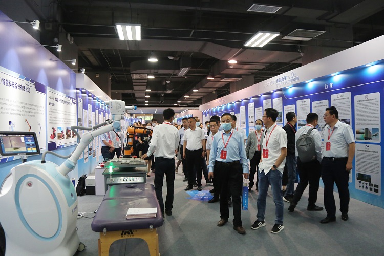 中煤集團亮相2023年全國制造業(yè)單項冠軍企業(yè)暨濟寧市產(chǎn)業(yè)集群創(chuàng)新成果展