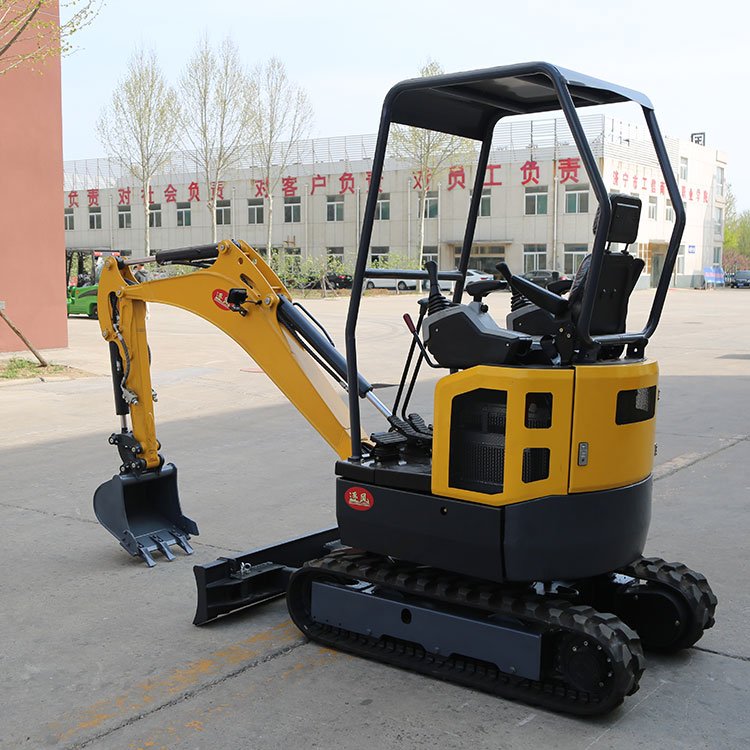 18迷你型液壓挖掘機(jī)